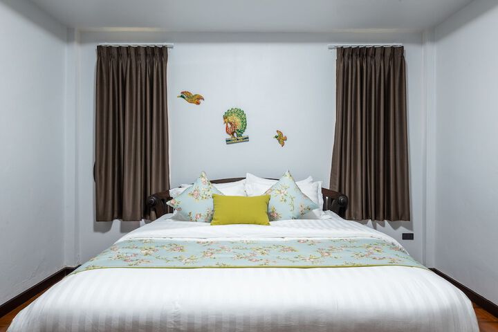 Room 7 of 52