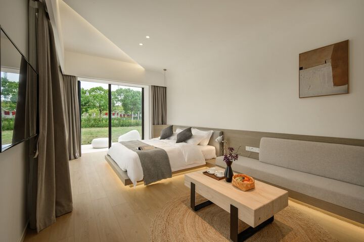 Room 35 of 125
