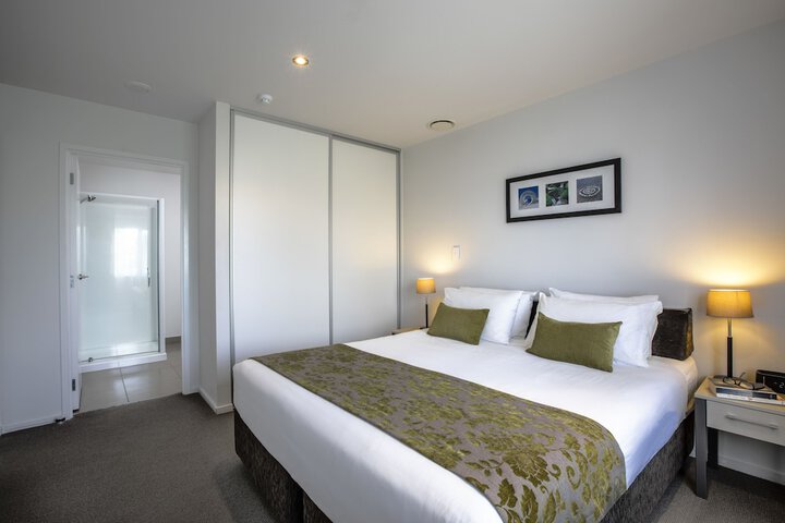 Room 4 of 20