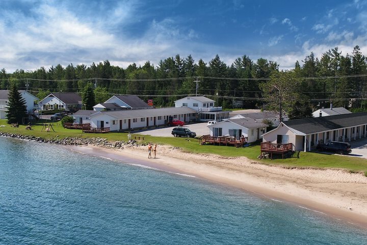 Bell's Melody Motel in Mackinaw City, MI