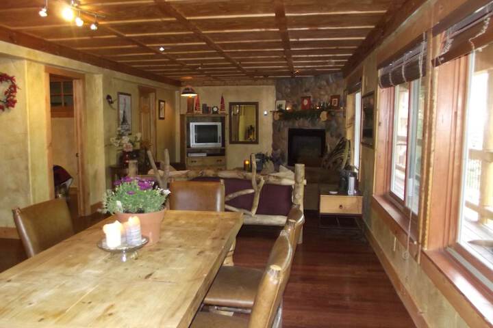 Ski in Ski Out Great Ski Condo in Taos Ski Valley, NM
