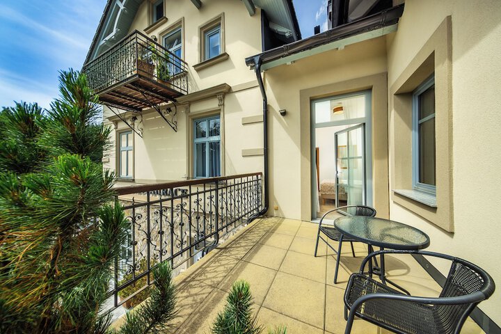 Terrace/Patio 17 of 34