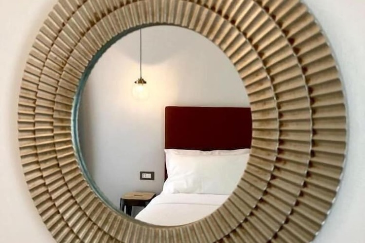 Room 8 of 32