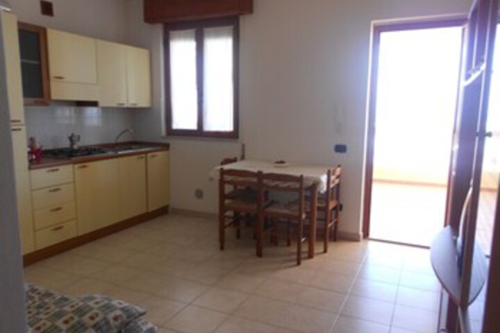 Room 12 of 18