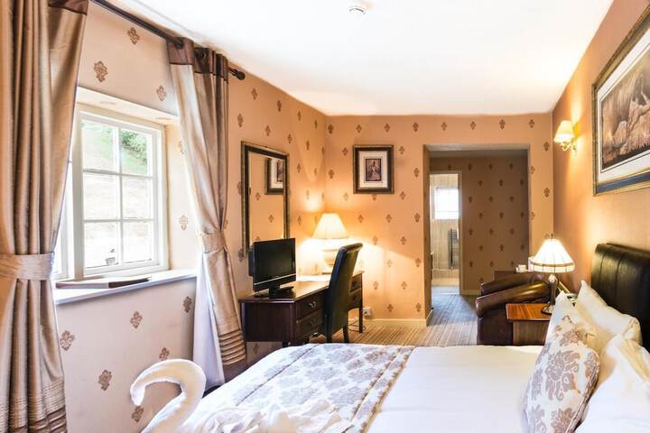 Room 21 of 45