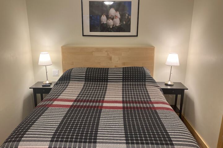 Room 9 of 19