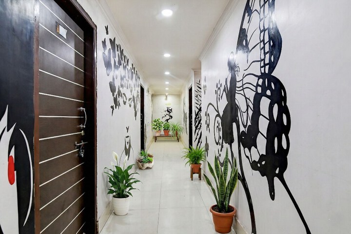 Hotel Interior 4 of 26