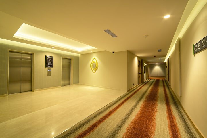 Room 18 of 146