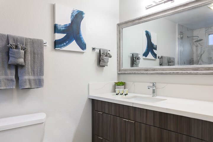 Room 255 of 285