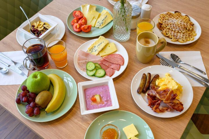 Breakfast/Coffee Service 58 of 100