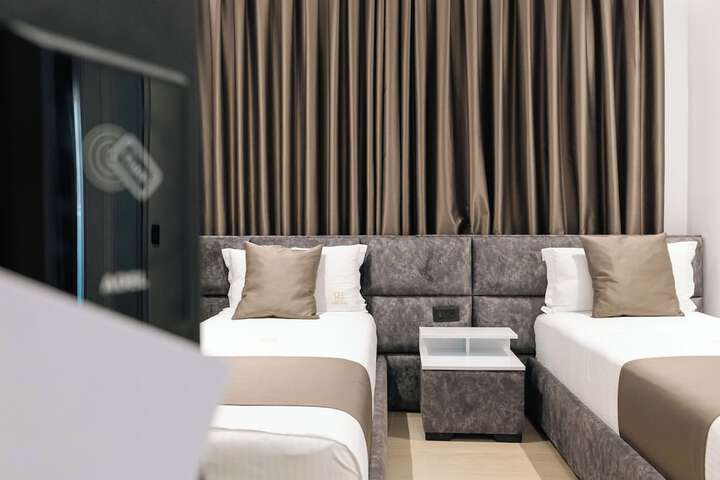 Room 41 of 95