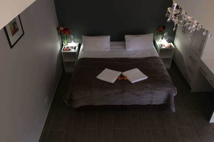 Room 9 of 52