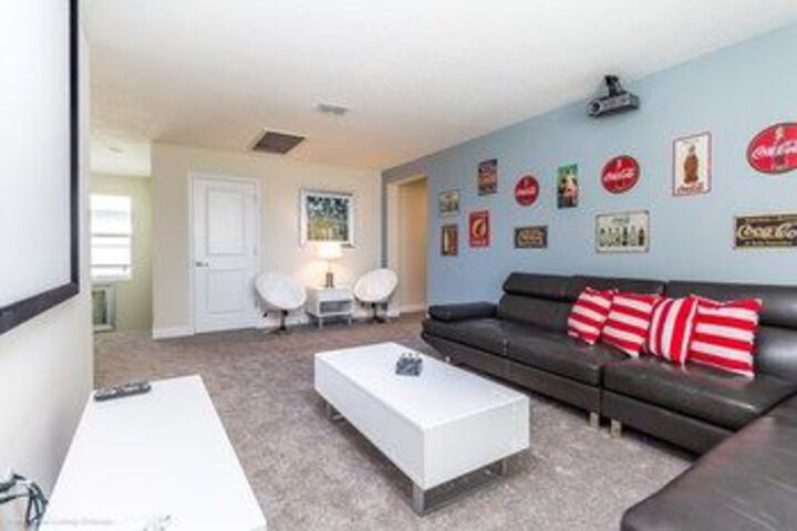 Room 17 of 25