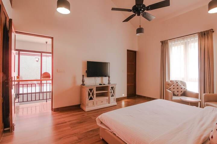 Room 5 of 50