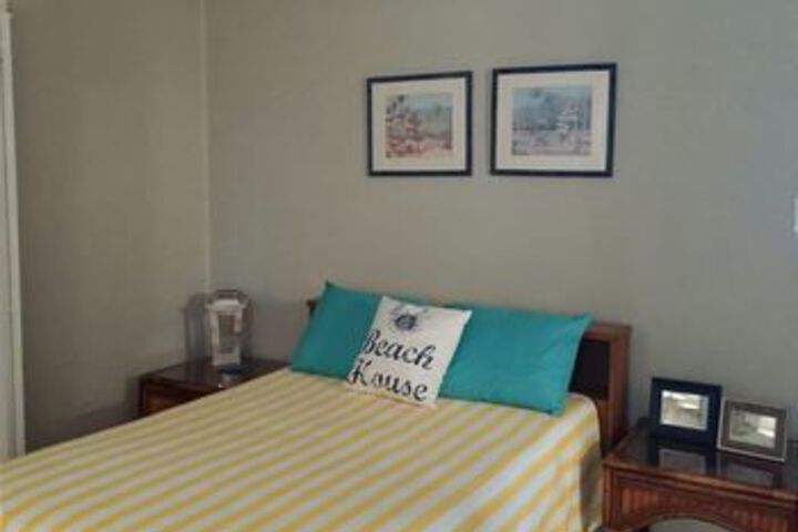 Room 46 of 165