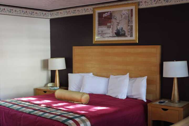 Room 10 of 39