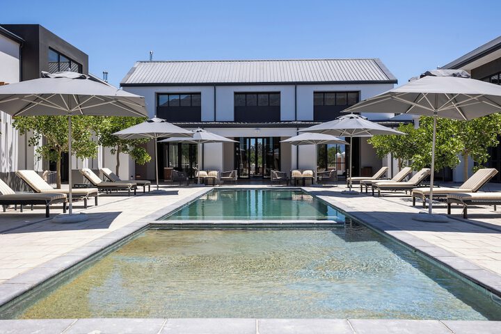 Pool 22 of 48