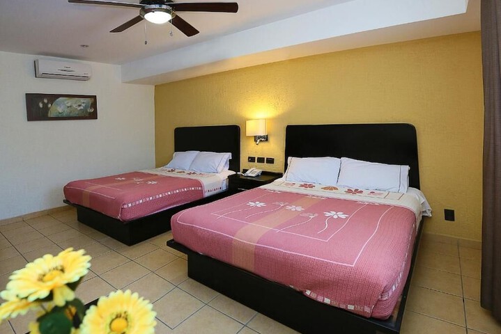 Room 14 of 38