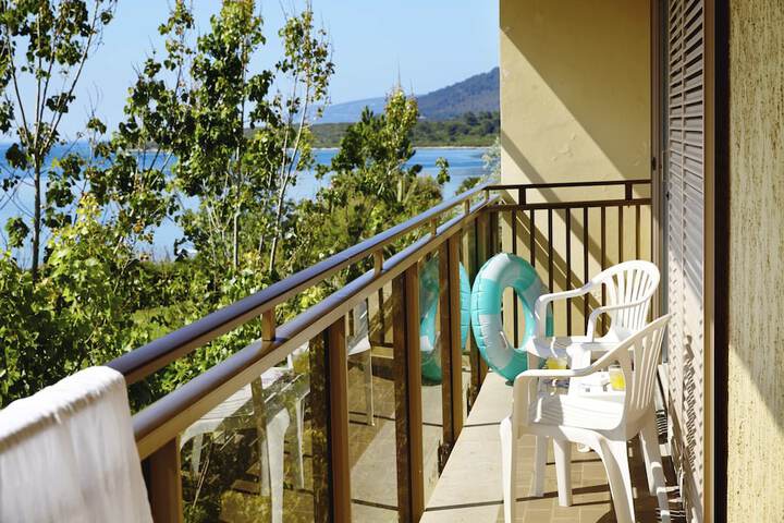 Terrace/Patio 33 of 60