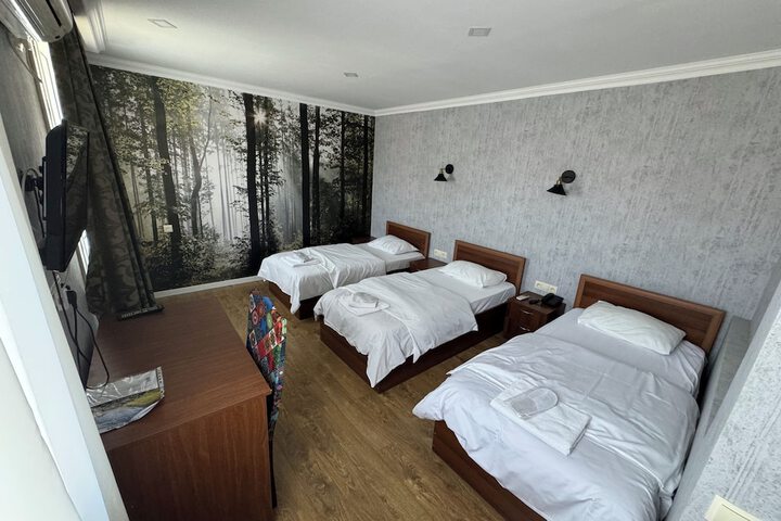 Room 8 of 45