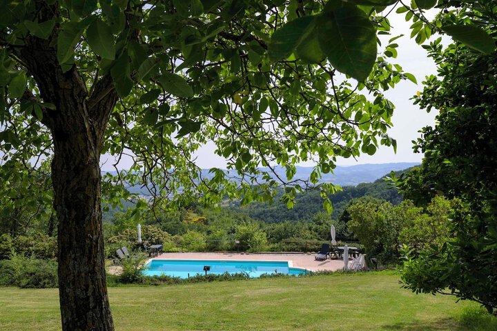 Pool 52 of 104