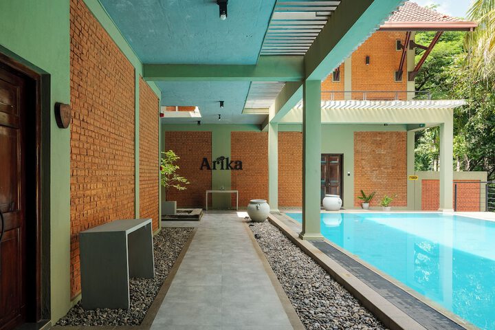 Pool 22 of 41