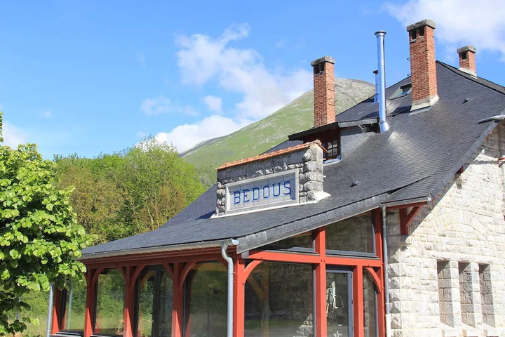 CAFE HOTEL RESTAURANT TRANSHUMANCE & CIE