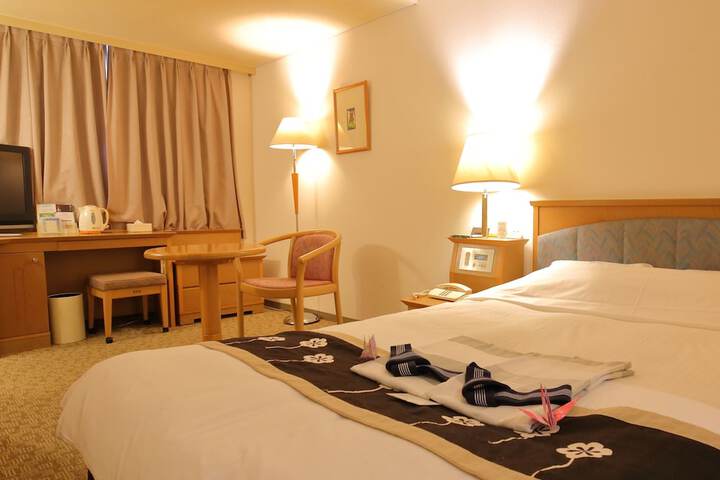 Room 15 of 56