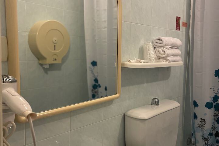 Room 97 of 124