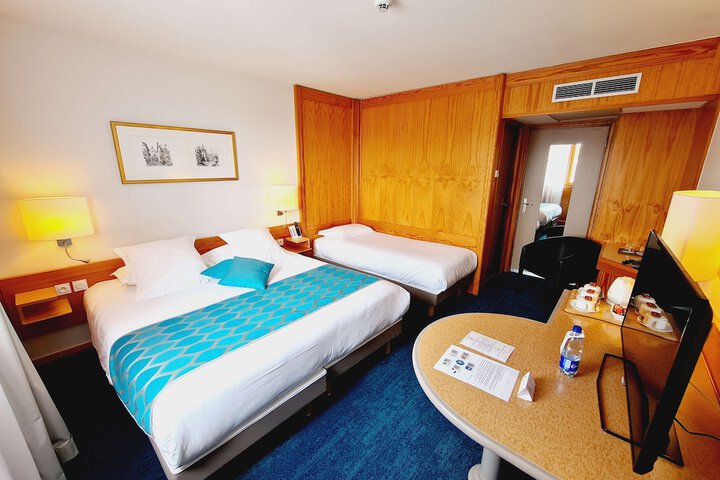 Room 42 of 139