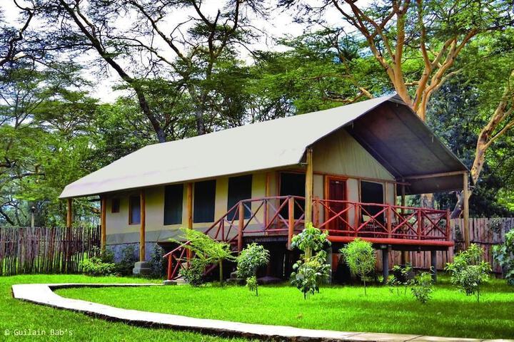 Lake Naivasha Crescent Camp in Naivasha