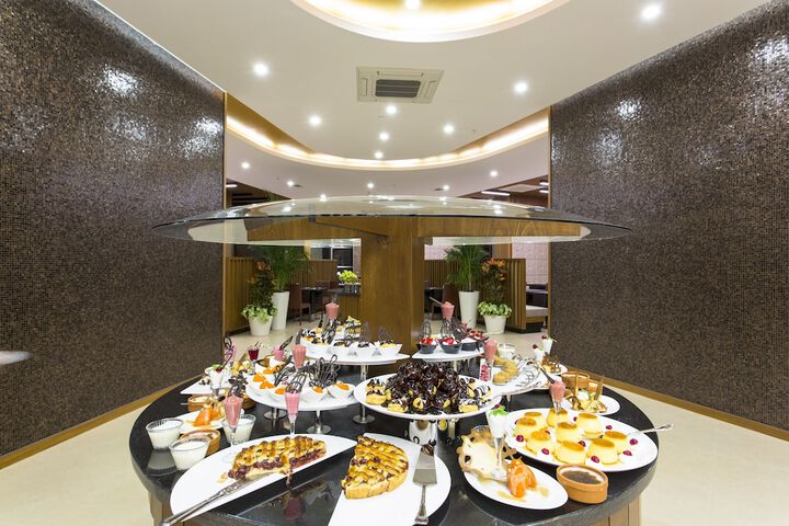 Dining 58 of 81