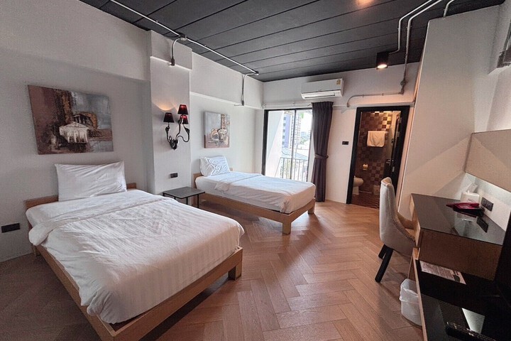 Room 31 of 51