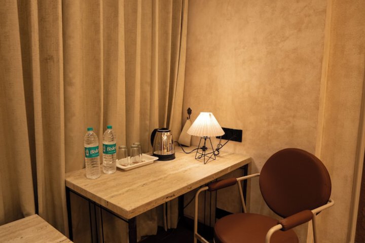 Room 29 of 48