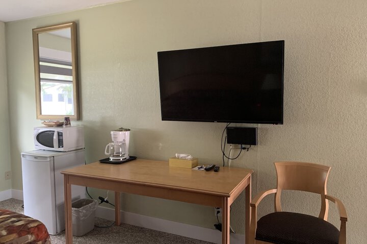 Room 40 of 63