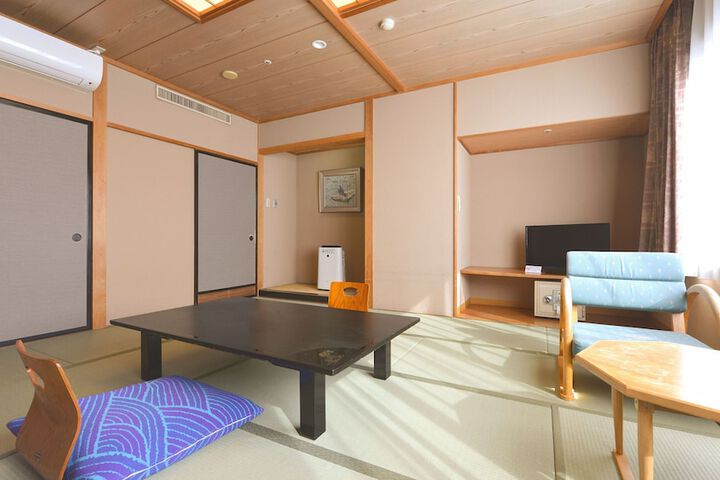 Room 21 of 66