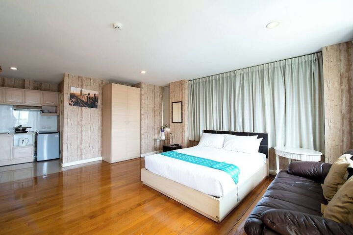 Room 3 of 70
