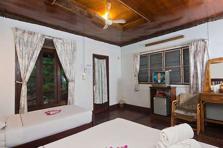 Room 13 of 52