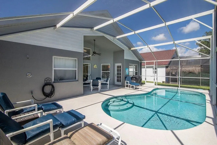 Pool 16 of 28