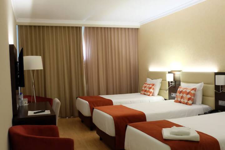 Room 16 of 39