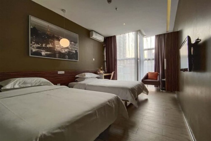 Room 16 of 56