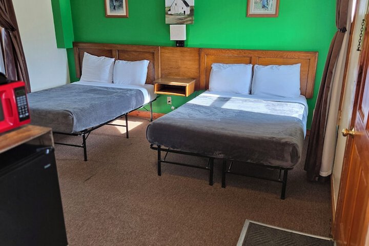 Room 40 of 69