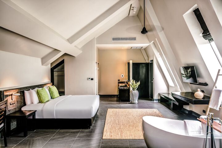 Room 13 of 219