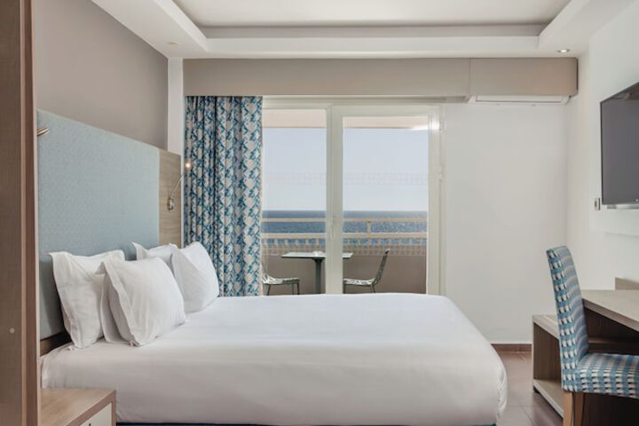 Room 48 of 184
