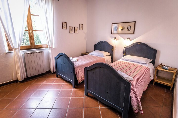 Room 20 of 143