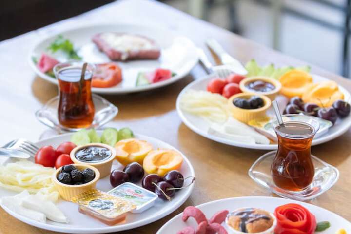 Breakfast/Coffee Service 114 of 132