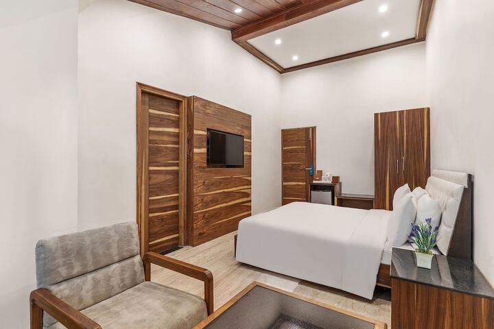 Room 26 of 79