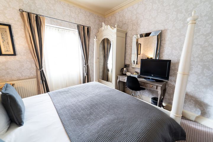 Room 20 of 82
