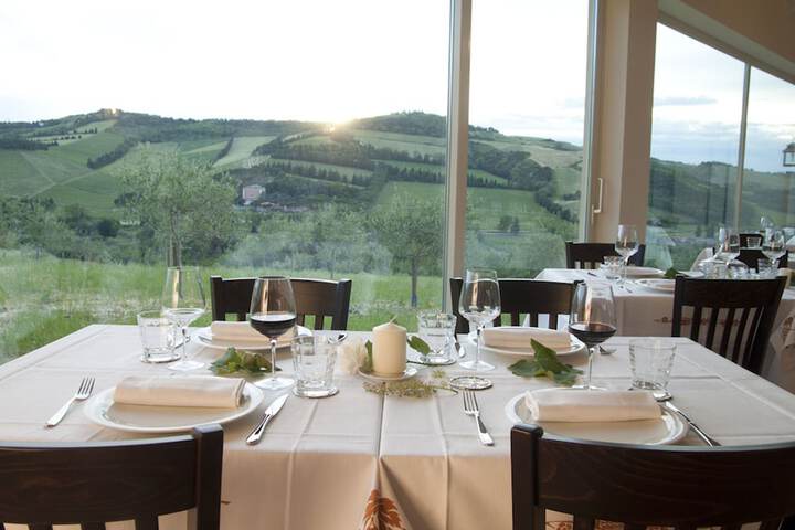 Dining 49 of 67
