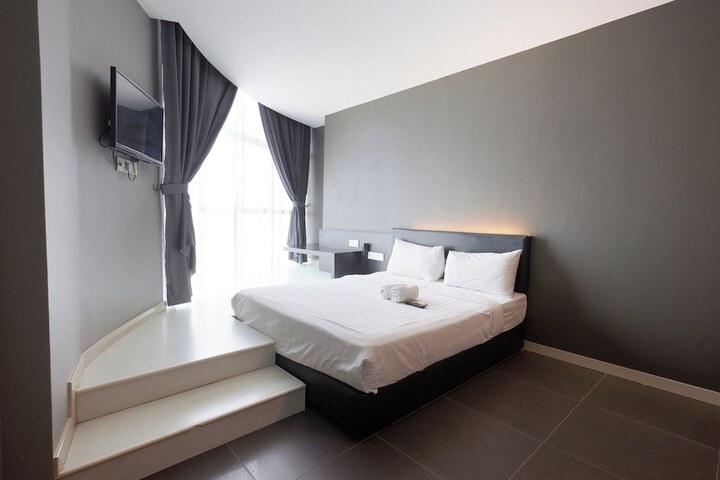Room 15 of 87